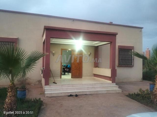 Villa avec piscine à vendre