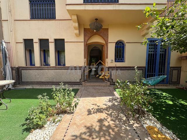 Villa Avec Piscine À La Vente À La Route Casa