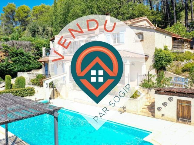 VILLA AVEC PISCINE A LA CAMPAGNE