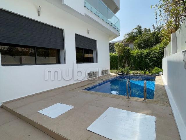 Villa avec piscine à louer à hay riad