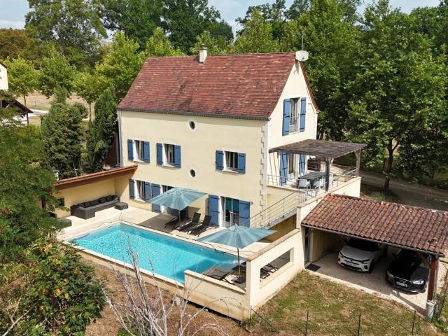 Villa avec piscine à Mouleydier 204m² Mouleydier