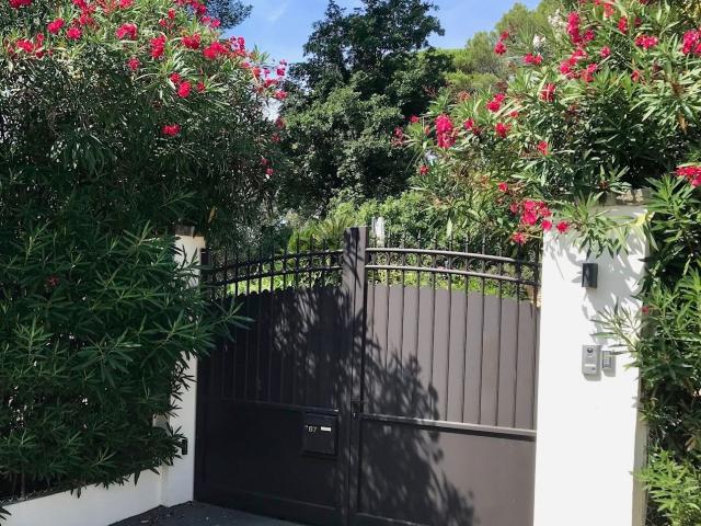 Villa avec piscine à proximité de Mougins School loyer tout inclus