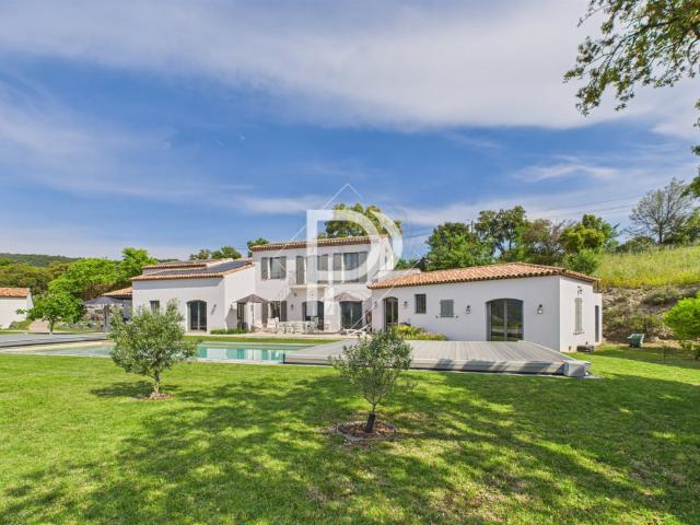 Villa avec piscine au Plan de la Tour 250m² Le Plan de la Tour