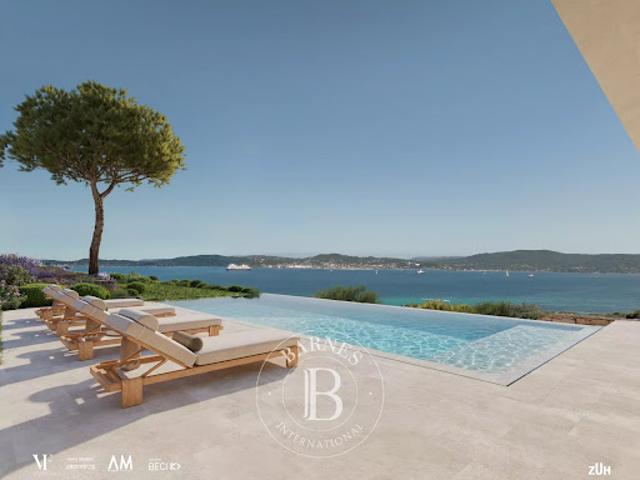 Villa avec piscine en bord de mer