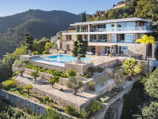 Villa avec piscine en bord de mer
