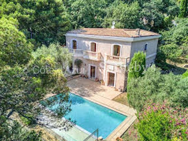 Villa avec Piscine en Bord de mer