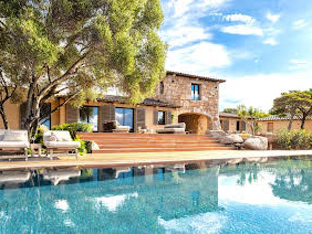 Villa avec Piscine en Bord de mer