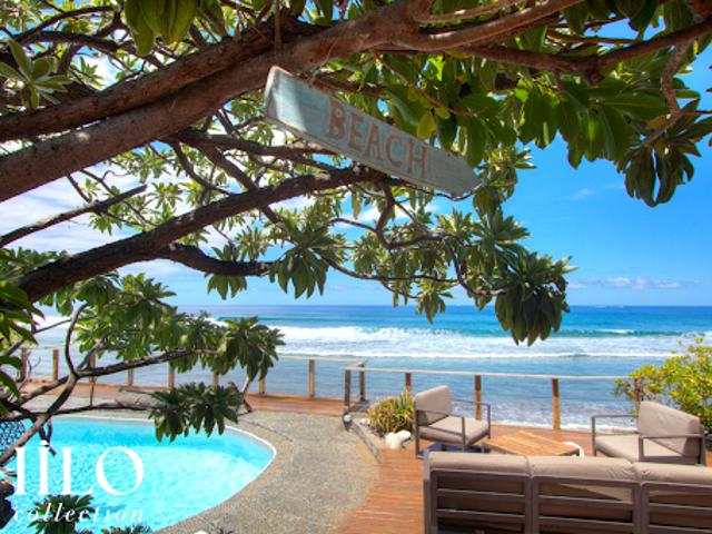 Villa avec piscine en bord de mer