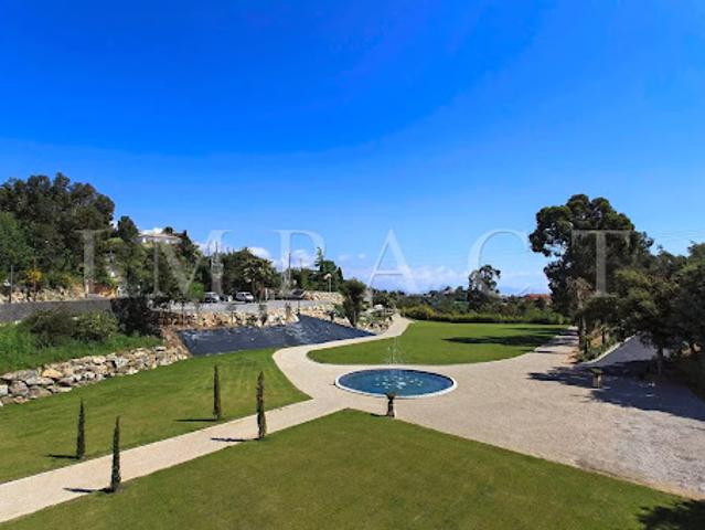 Villa avec piscine en bord de mer