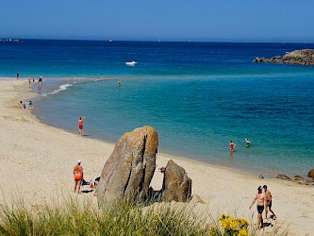 Villa avec piscine en bord de mer