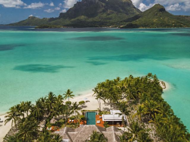 Villa avec piscine en bord de mer
