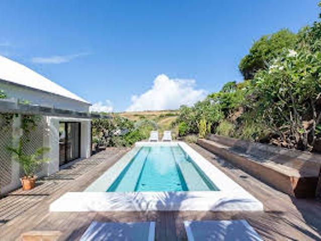 Villa avec Piscine en Bord de mer