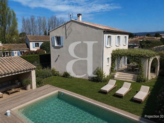 Villa avec piscine et garage 183m² L'Isle sur la Sorgue
