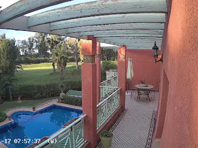 Villa avec piscine et jardin