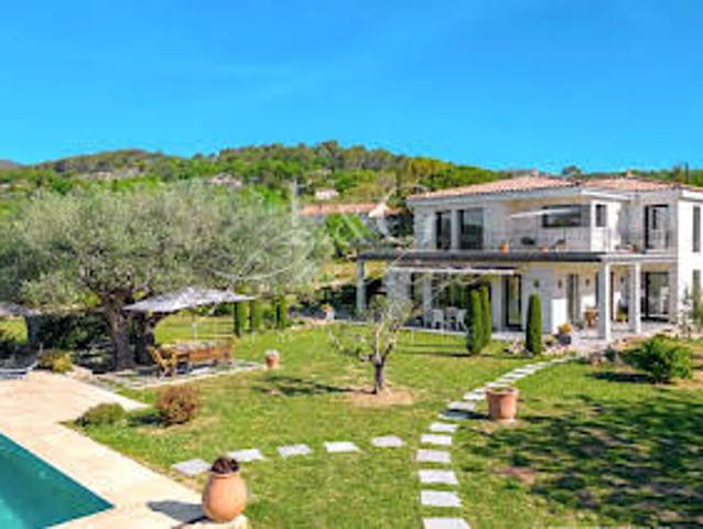 Villa avec Piscine et Jardin
