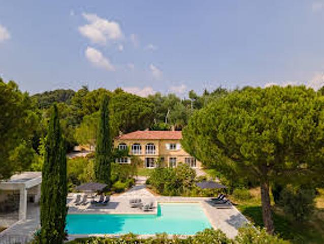 Villa avec Piscine et Jardin