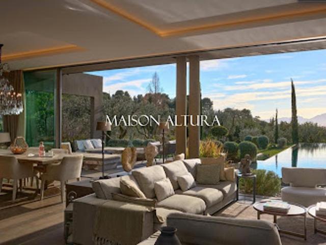 Villa avec piscine et jardin