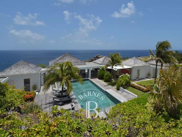 Villa avec piscine et jardin