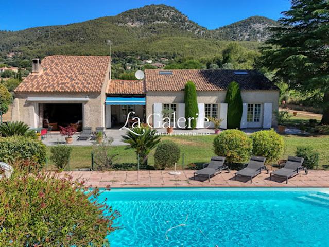 Villa avec piscine