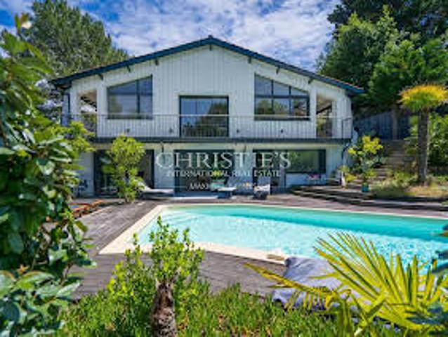 Villa avec Piscine et Jardin