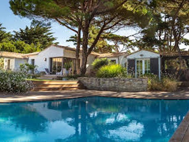 Villa avec Piscine et Jardin
