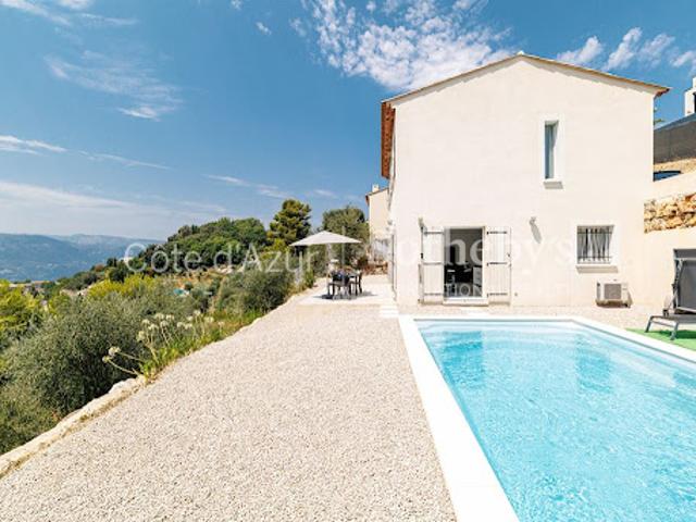 Villa avec piscine et jardin