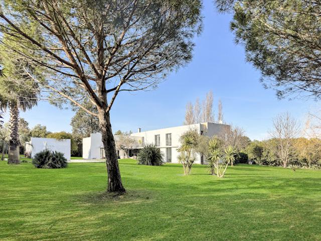 Villa avec piscine et terrasse