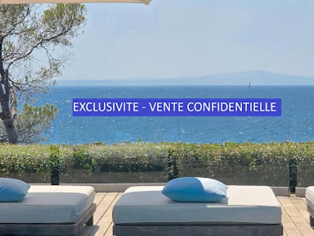 Villa avec piscine et terrasse
