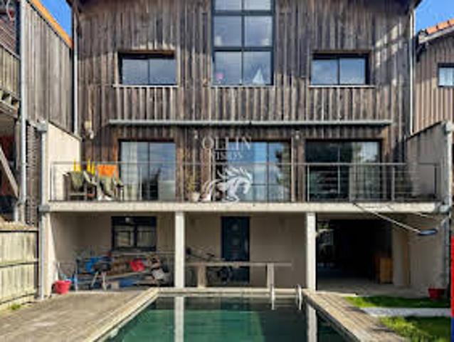 Villa avec Piscine et Terrasse