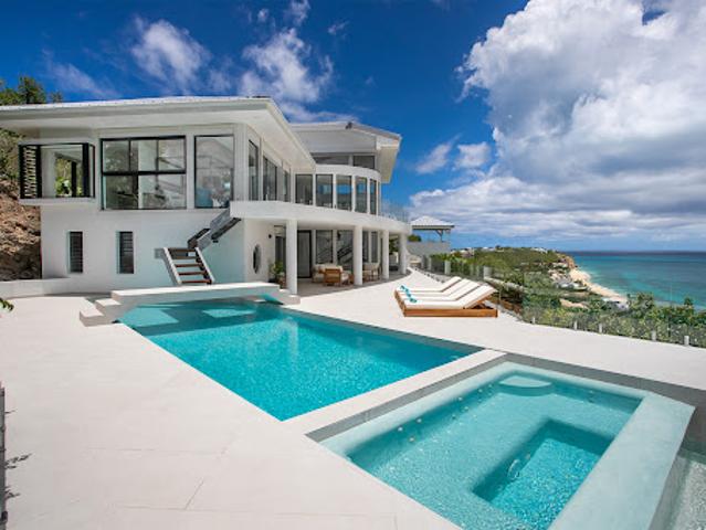 Villa avec piscine et terrasse