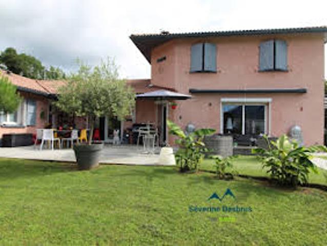 Villa avec Piscine et Terrasse