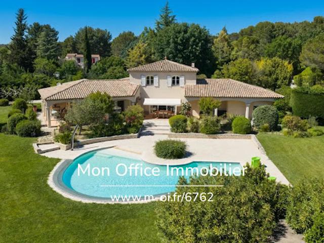 Maison avec piscine et terrasse