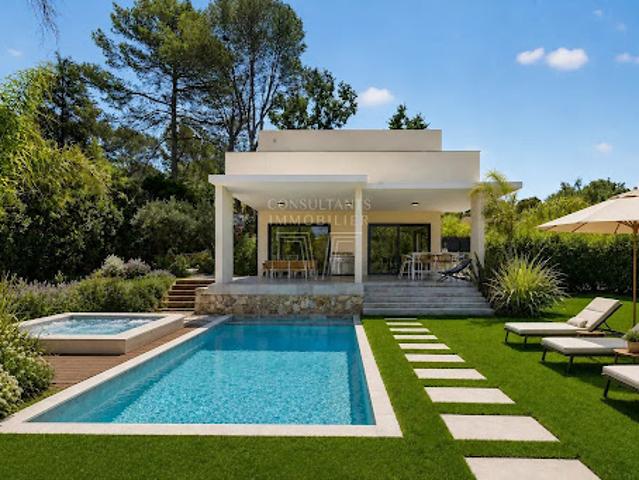 Villa avec piscine et terrasse