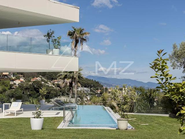 Villa avec piscine et terrasse
