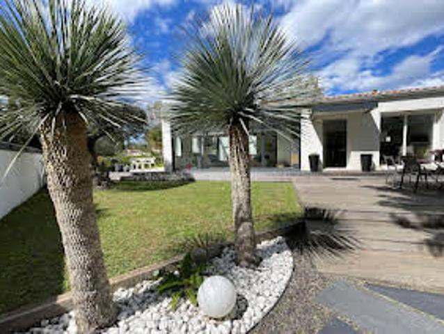 Villa avec Piscine et Terrasse