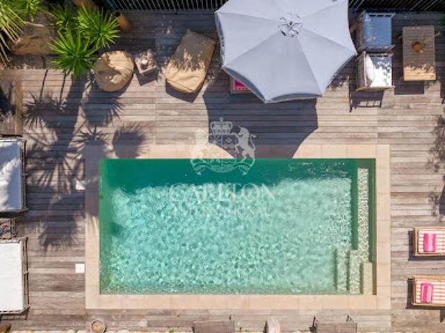 Villa avec piscine et terrasse