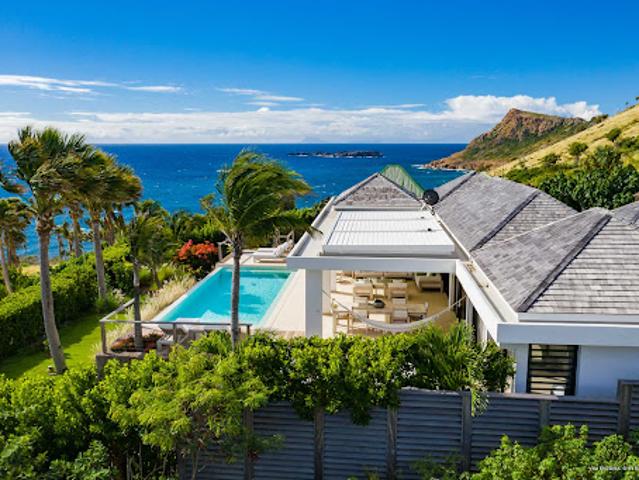 Villa avec piscine et terrasse