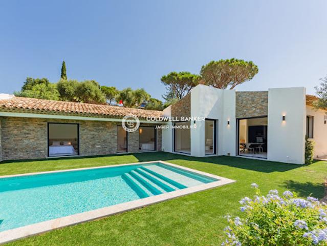 Villa avec piscine et terrasse