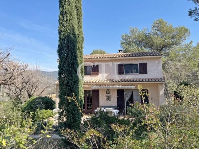 Villa avec piscine et vue dominante proche Vaison la Romaine