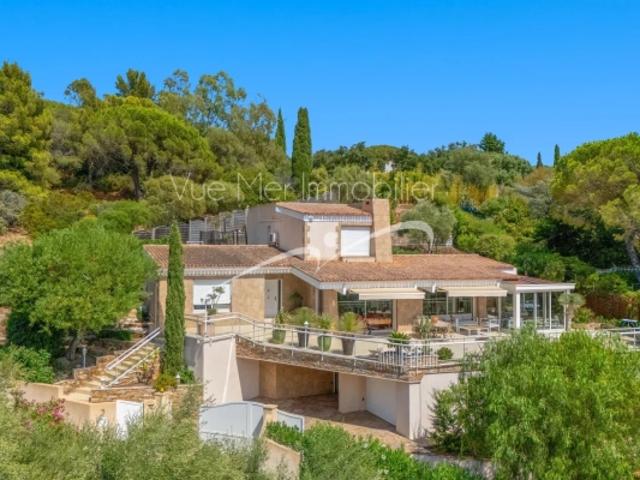 Villa avec piscine et vue panoramique – Le Lavandou