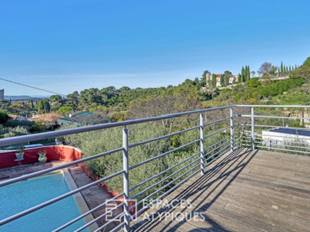 Villa avec piscine et vue panoramique