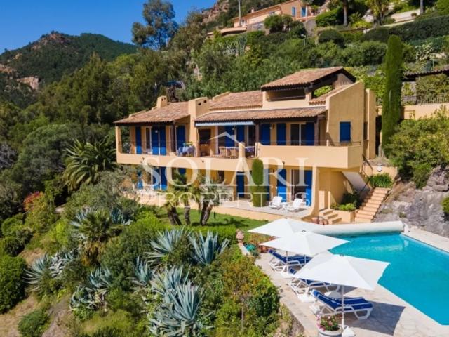Villa avec piscine plein sud à pied du village de Theoule