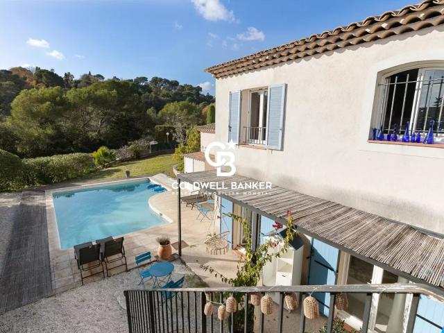 Villa avec piscine proche du village de Biot 154m² Biot