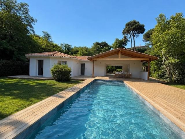 Villa avec piscine tout proche de la plage Pereire