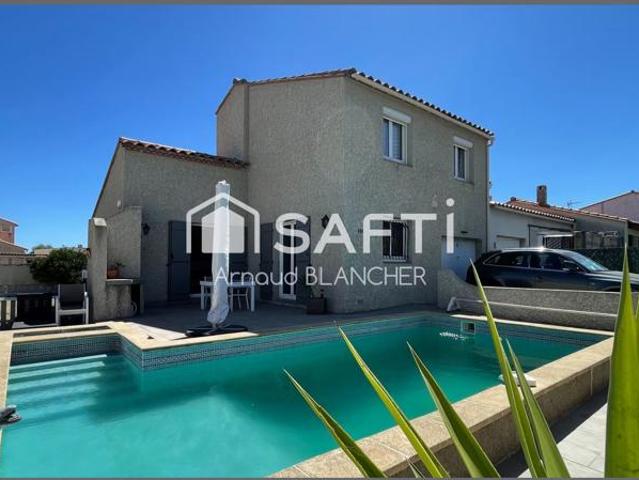 Villa avec piscine, trois chambres + bureau et garage