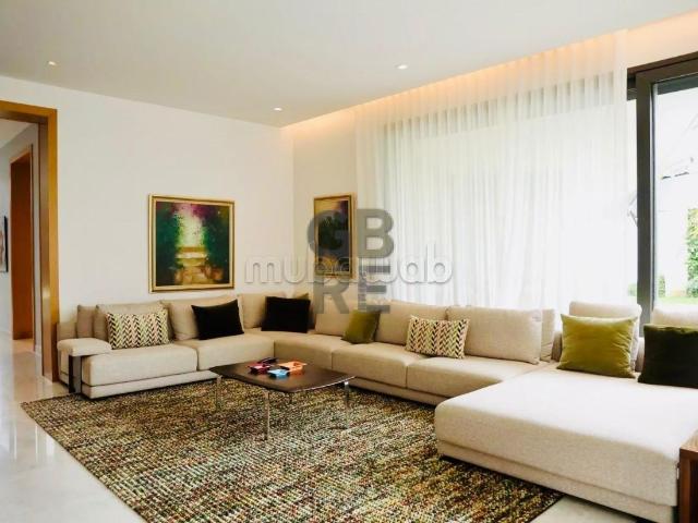 Villa avec piscine Ultra Luxe à Vendre à Souissi, Rabat