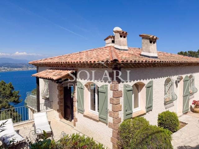 Villa avec piscine Vue baie de Cannes à Théoule sur Mer