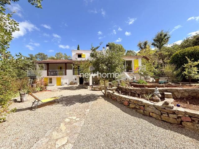 Villa avec studio totalement rénovée au milieu de la nature 115m² Lorgues