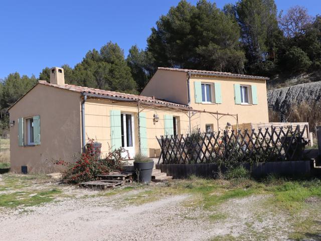Villa avec studio indépendant 133m² Saint Saturnin lès Apt