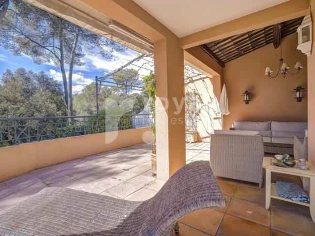 Villa avec terrasse dans un domaine fermé Royal Mougins Golf